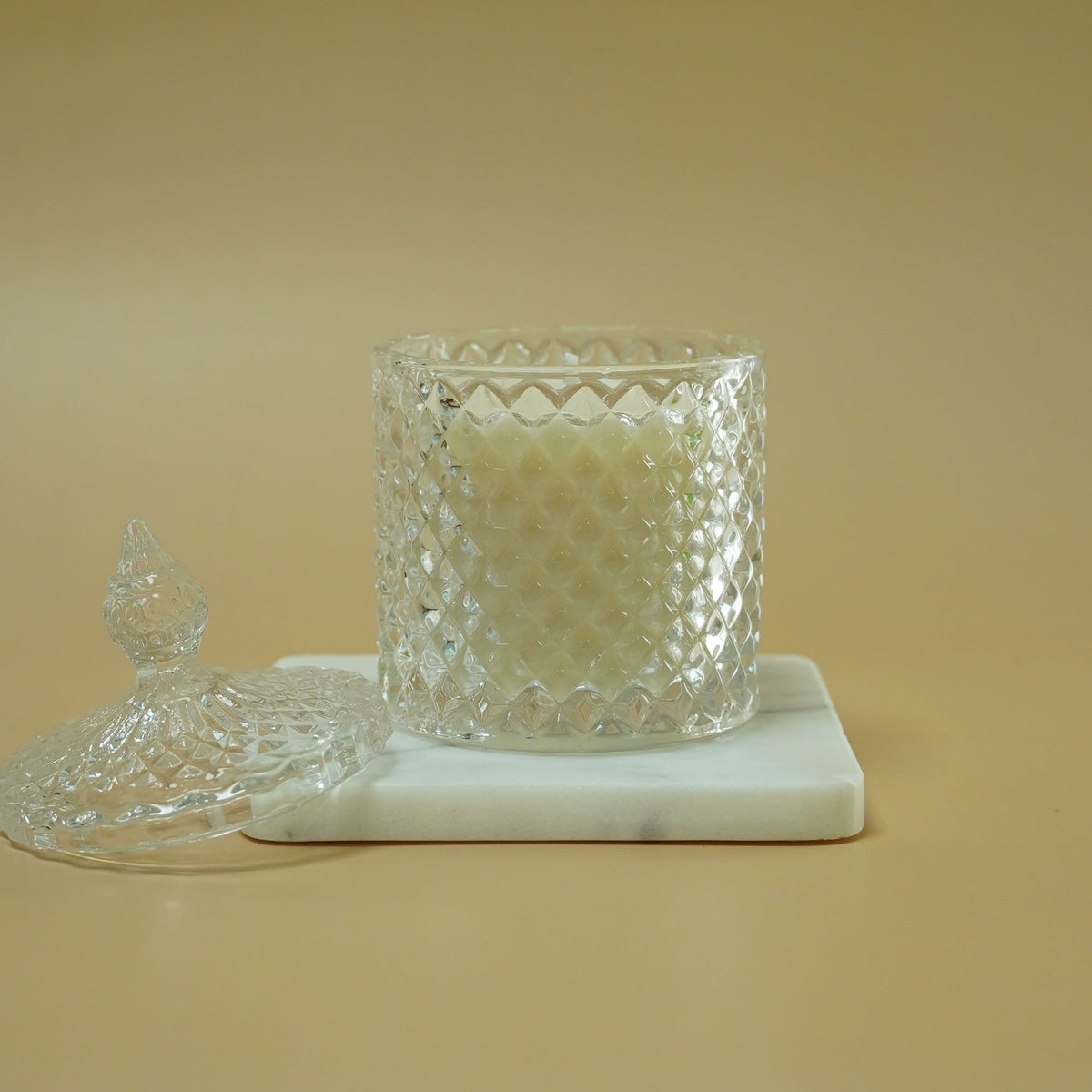 Elegant White Floral Candle | Decorative Flower-Shaped Candle for Home Décor